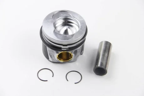 Поршень MAHLE / KNECHT 0281902
