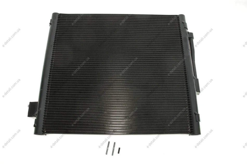 Радиатор кондиционера (слева) Tesla Model S 13- MAHLE / KNECHT AC 1147 000S (фото 1)