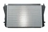 Радіатор інтеркулера VW Caddy III/IV 1.6/2.0 TDI 10- MAHLE / KNECHT CI 207 000P (фото 4)