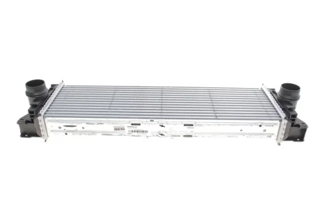 Радиатор интеркулера MB Sprinter 2.2CDI OM646/OM651/3.0CDI OM642 06- MAHLE / KNECHT CI 368 000P