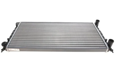 Радиатор охлаждения VW Passat 1.8-2.0 88-97 MAHLE / KNECHT CR 345 000S