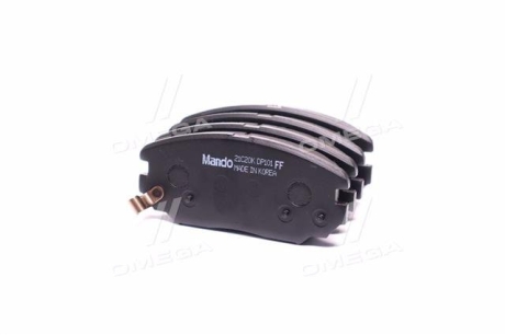 Колодки тормозные дисковые передние MANDO MPH33 (фото 1)