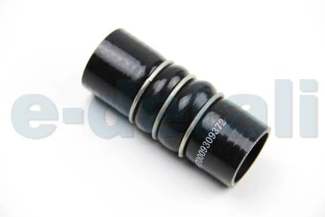 Патрубок воздухозаборника Doblo 1.9 JTD 01- (Пр. к турбине) Metalcaucho 09372