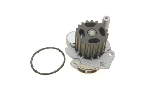 Помпа воды Audi A3/Seat Ibiza/Skoda Fabia/VW Caddy/T5/Golf 1.2TDI/1.4TDI/1.9TDI/2.0SDI 00- (19z) MEYLE 113 012 0056