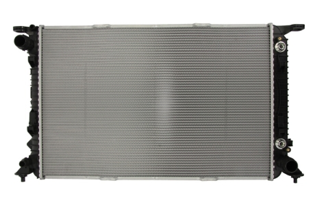 Радиатор охлаждения A4/A5/Q5 32i/27TD/30TD AT (выр-во) NISSENS 60318 (фото 1)