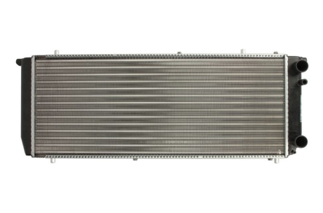 Радиатор охлаждения AUDI 100 (C3) (82-) 1.8 (выр-во) NISSENS 604201