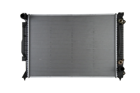 Радиатор охлаждения AUDI A6/S6 (C5) (01-) 2.5 TDi AT (выр-во) NISSENS 60423A (фото 1)