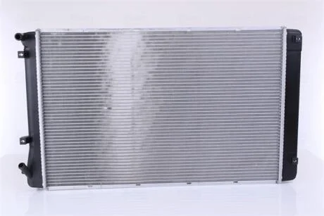 Радіатор охолоджування NISSENS 606608