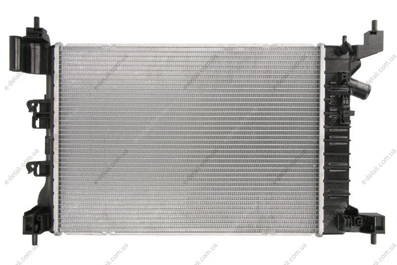 Радіатор охолодження двигуна NISSENS 61678 (фото 1)