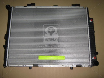 Радиатор охлаждения MERCEDES E-CLASS W210 (95-) (выр-во) NISSENS 62608A (фото 1)