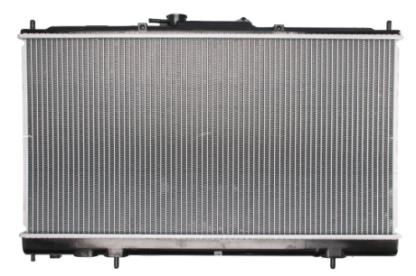 Радиатор охлаждения MITSUBISHI GALANT VI (EA2-6) (96-) AT (выр-во) NISSENS 62869A (фото 1)