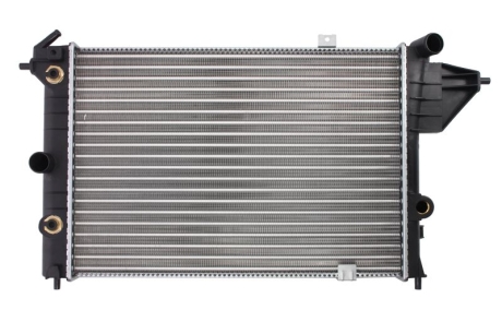 Радиатор системы охлаждения NISSENS 630551 (фото 1)