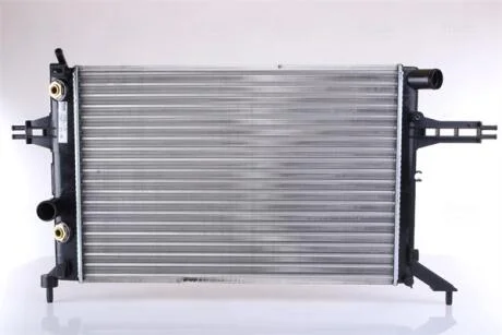 Радиатор охлаждения NISSENS 63248A