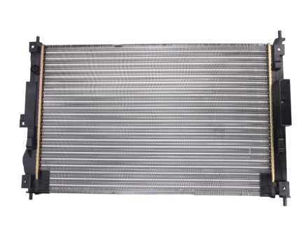 Радиатор охлаждения CITROEN BERLINGO/C4/PEUGEOT 3008/OPEL VIVARO C (выр-во) NISSENS 636014