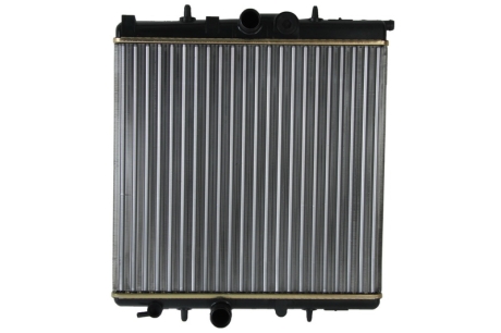 Радиатор охлаждения PEUGEOT 206 (2) (98-) (выр-во) NISSENS 63708A