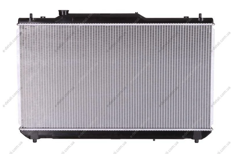 TOYOTA Радіатор охолодження двиг. (built-in oil cooler) CAMRY 2.4 01- NISSENS 646925 (фото 1)