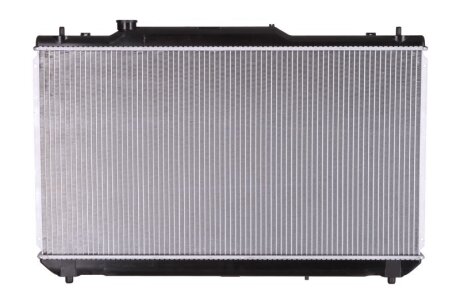 TOYOTA Радіатор охолодження двиг. (built-in oil cooler) CAMRY 2.4 01- NISSENS 646925