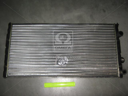 Радиатор охлаждения VW PASSAT B4 (93-) 1.6-2.9i (выр-во) NISSENS 65252