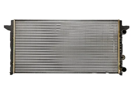 Радиатор охлаждения VW PASSAT B4 (3A, 35I) (93-) 1.6-2.8i (выр-во Nissens) NISSENS 65256