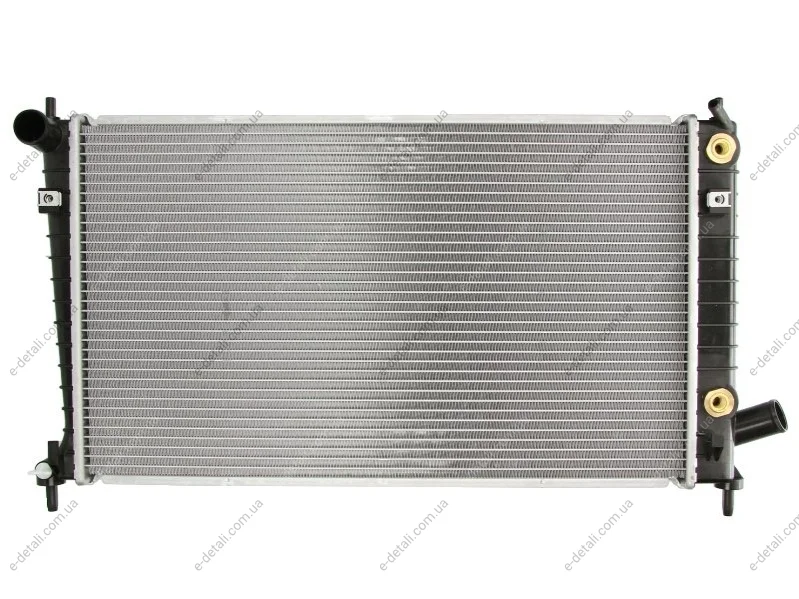 Радиатор охлаждения NISSENS 68001A (фото 1)