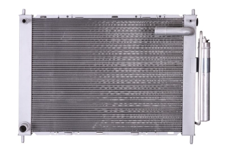 Радиатор NISSENS 68747 (фото 1)