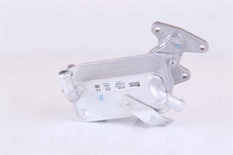 SKODA Оливний радіатор (з корпусом) Octavia III 1.6 14- NISSENS 90748