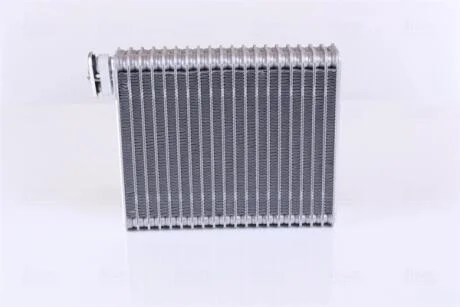 Испаритель кондиционера NISSENS 92302