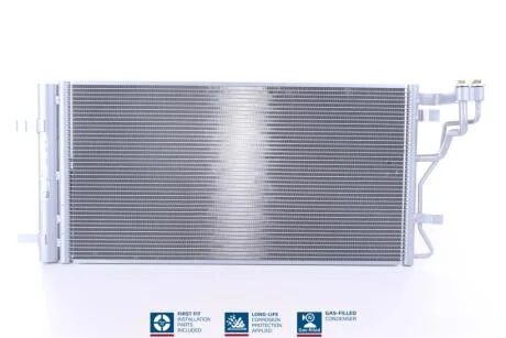 Радіатор кондиціонера NISSENS 940831