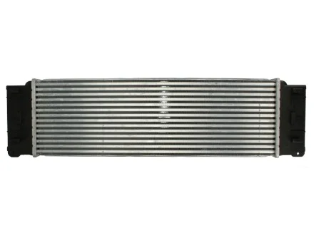 Радиатор интеркуллера NISSENS 96628