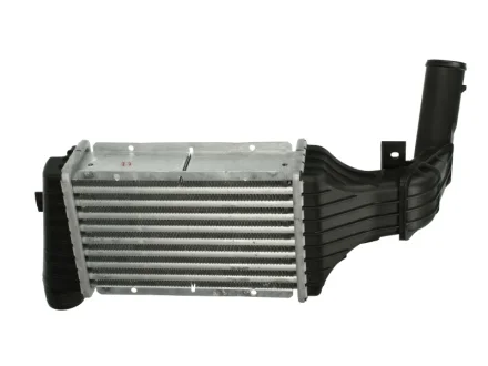 Інтеркулер NISSENS 96788