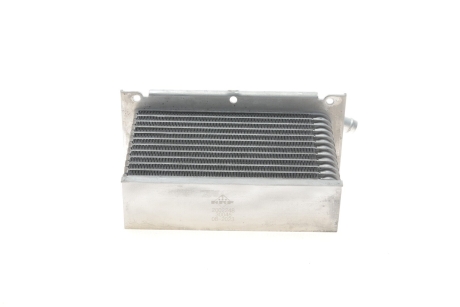 Радиатор интеркулера NRF 30045 (фото 1)