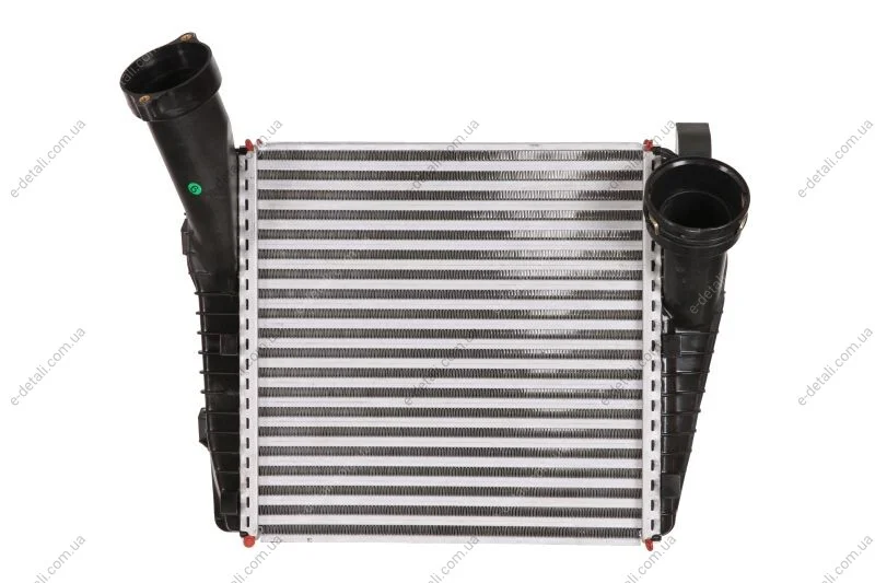 Радіатор інтеркулера Audi Q7/VW Touareg 3.0/4.1 03- (L) NRF 30178 (фото 1)