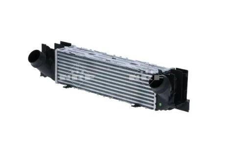 Радиатор интеркулера BMW 3 (F30/F80) (B47/N47/N57) 12-18 NRF 30955