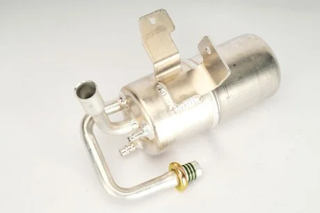 Осушитель кондиционера Ford Fiesta/Fusion 1.2-2.0 04-12/Mazda 2 1.2-1.6 03-07 NRF 33217