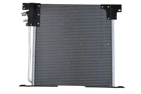 Радиатор кондиционера MB Vito (W638) -03 NRF 35305