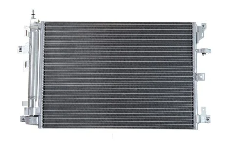 Радиатор кондиционера Volvo XC70 II/XC90 I 2.4D-4.4 02-14 NRF 35889