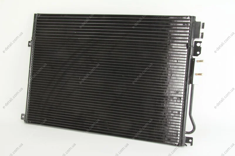 Радіатор кондиціонера (з осушувачем) Jeep Commander/Grand Cherokee 3.0CRD/3.7-6.1 06-10 NRF 35920 (фото 1)