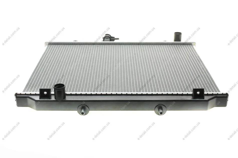 Радиатор охлаждения Ford Maverick 2.7TD 96-98/Nissan Terrano 2.4/2.7TD 93-07 NRF 52082 (фото 1)