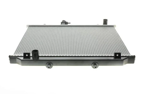 Радиатор охлаждения Ford Maverick 2.7TD 96-98/Nissan Terrano 2.4/2.7TD 93-07 NRF 52082