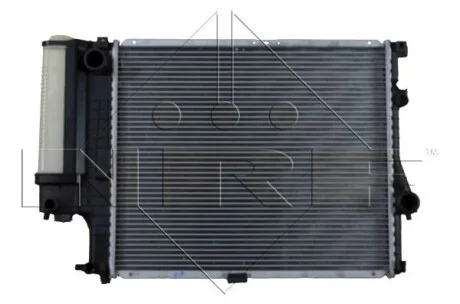Радиатор охлаждения BMW 5 (E39) 2.0-2.8i 97-00 NRF 58247