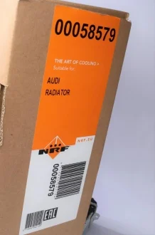 Радиатор охлаждения Audi 80/90 80- NRF 58579