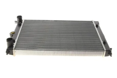 Радиатор охлаждения VW Passat 80-88/Golf II 83-91 NRF 58697