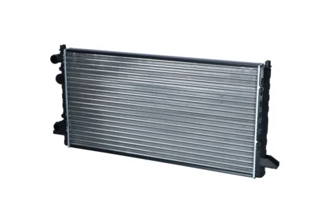 Радиатор охлаждения VW Passat 1.6-2.0/1.9TDI 90-97 NRF 58950