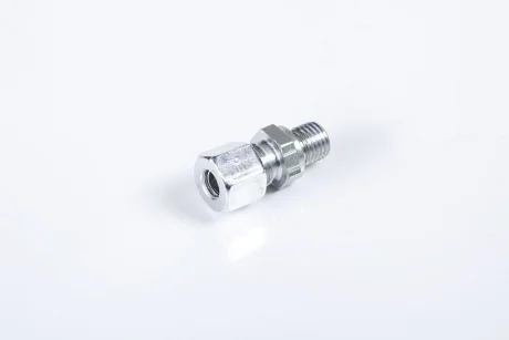 Штуцер прямий M12x1,5 штуцер прямий вкруч під трубку D8 PE AUTOMOTIVE 076.012-10A