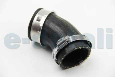 Патрубок интеркулера Audi Q7/Touareg 3.0 D 03-13 RAPRO 25559