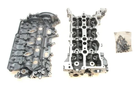 Головка блока цилиндров Renault Master 2.3dCi 10- RENAULT 11 04 150 59R