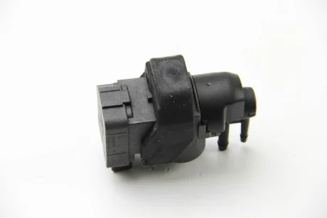 Клапан управления турбины 1.5d/2,0/2,3 dci Renault Kangoo II, Trafic II, Master III Renault RENAULT 149566215R