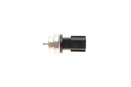 Датчик температуры охлаждающей жидкости Kangoo/Trafic/Master II 1.4-2.5 dСi 02- (2 конт.) RENAULT 226301872R
