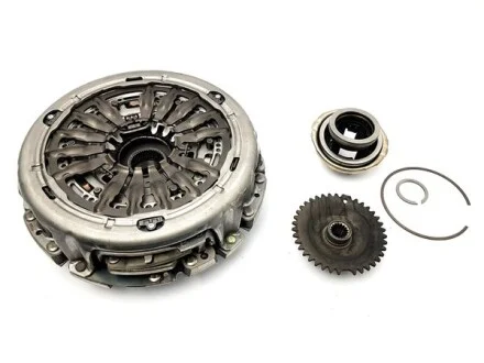Комплект сцепления DC4 Renault Megane/Scenic 1.5dCi 08- (АКПП) RENAULT 302054315R