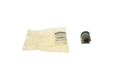 Втулка стабілізатора (переднього) Renault Duster 10- (d=18mm) RENAULT 546114237R